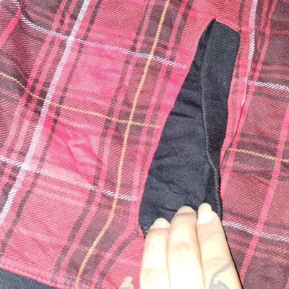 Y2K Southpole Red Plaid Hoodie with Black Accents - Picture 5 of 7